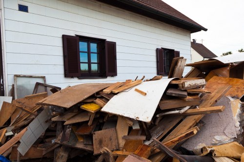 Professional Flat Clearance Team in Peckham